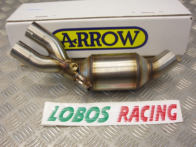 Raccordo 1 IN 2 elinina catalizzatore ARROW MONTA ANCHE CON TERMINALI ORIGINALI con attacco sonda lambda HONDA CB 1000 R (2008-2010)